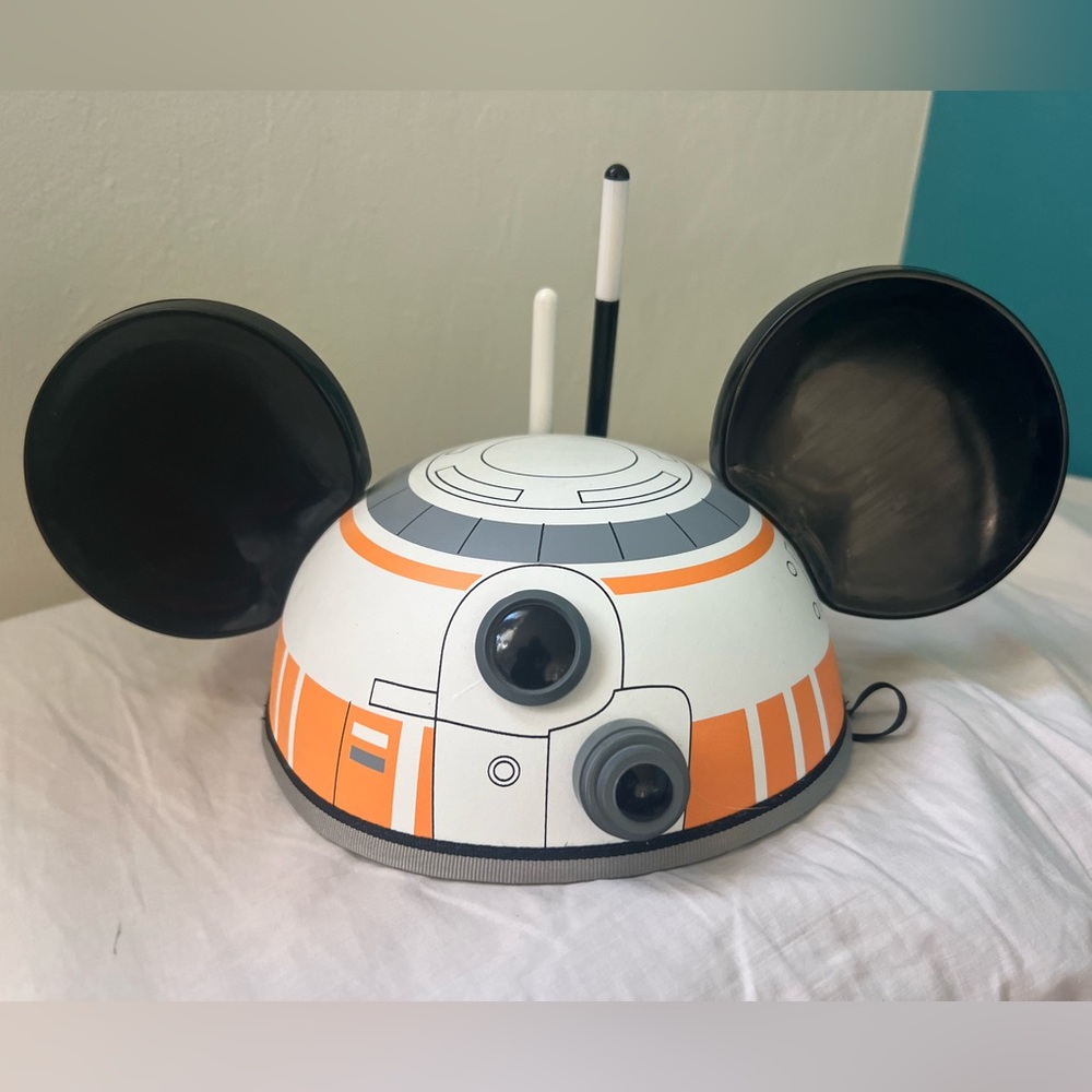 3 Mickey Mouse ears